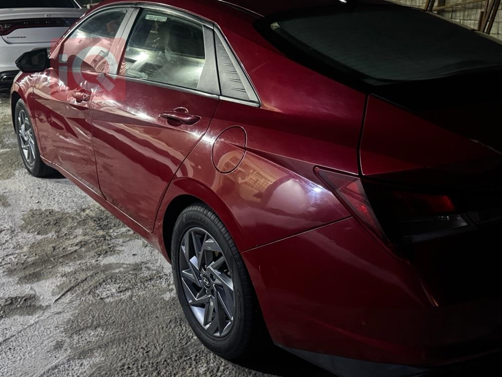 هیوندای ئەلەنترا